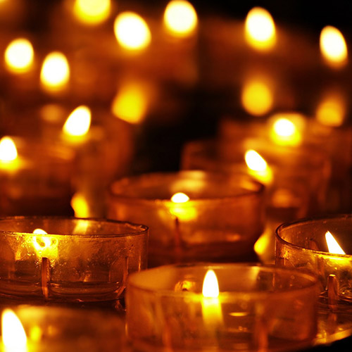 Entwine Bespoke Celebrant offer bespoke ceremonies for any part of life's journey. Whether it be weddings, naming ceremonies or funerals, Entwine offer their services in Perth, Dundee, Fife and wider Scotland area.